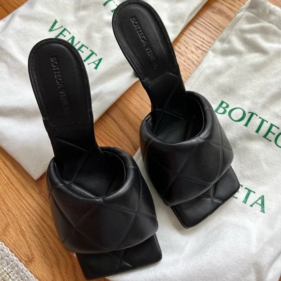 Bottega Veneta Lido Leather mules - Picture 1 of 5